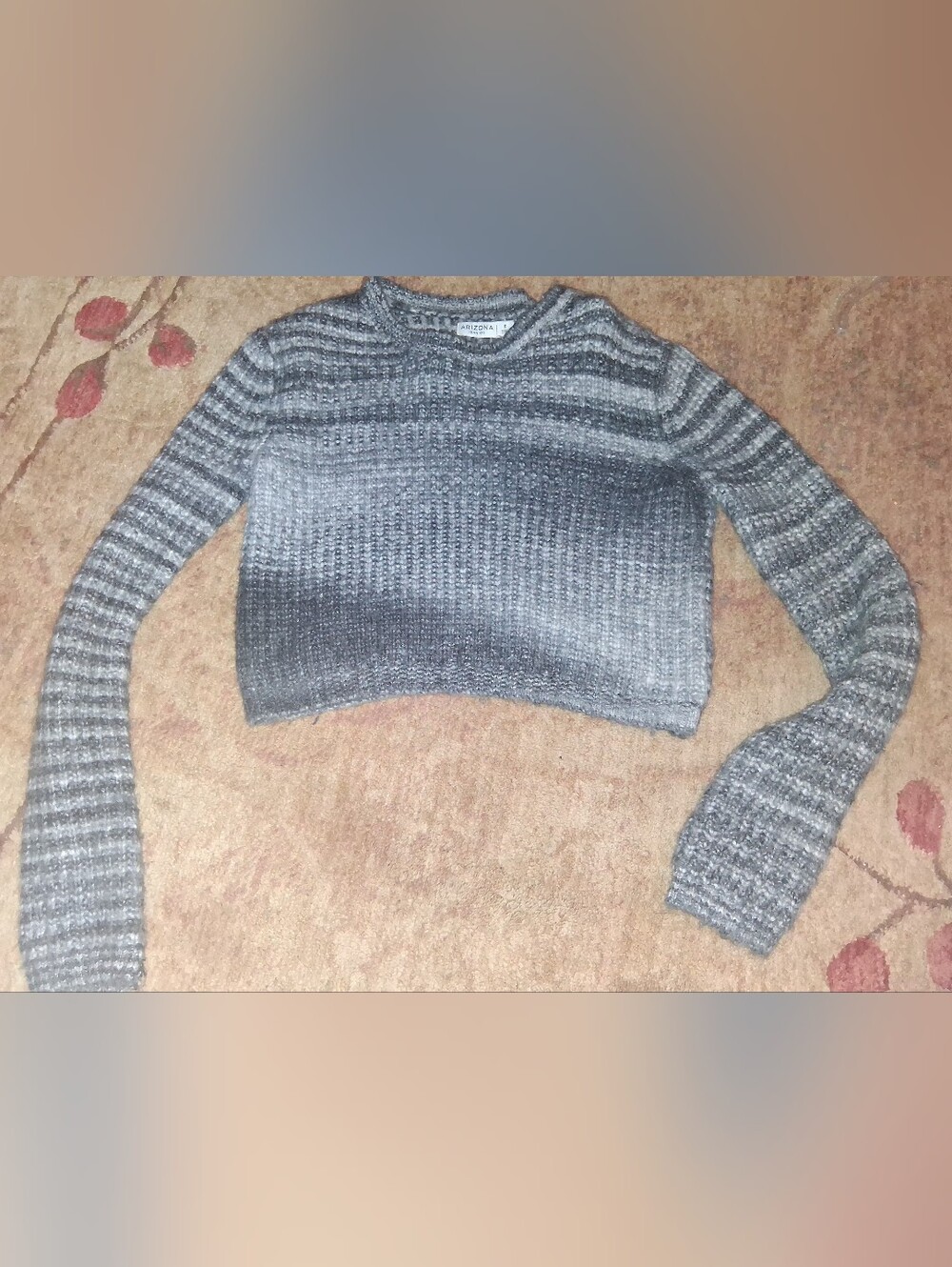 Arizona Jean Company Gray Ombre Crewneck Sweater